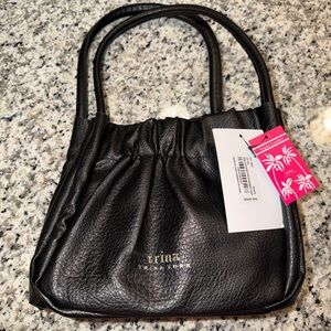 ✨NWT! Trina Turk Small Black Purse! COMES WITH STRAP AND SMALL ATTACHABLE BAG!✨